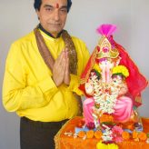 Shooting with the real lion-tiger in ‘Shree Ganesh’ – Dheeraj Kumar