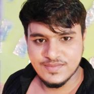 फ़िल्म दण्डनायक में खलपुरुष के रूप में, अभिनेता धनंजय सिंह।