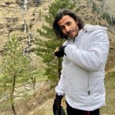 Bollywood Actor Producer Man Singh’s Manali photos are being liked a lot by the Netizens on social media