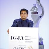Union Minister Shri Piyush Goyal felicitates top exporters at the 49th India Gem & Jewellery Awards (IGJA)
