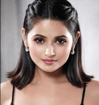 Divya Tyagi Actress (1)