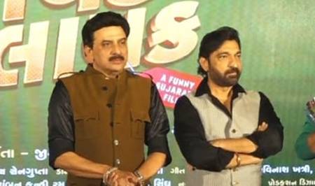 Gujarati Film LAYAK NALAYK (2)