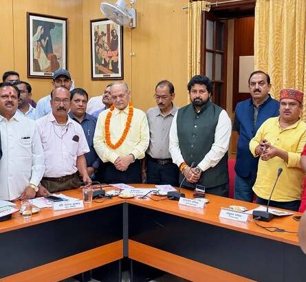 Vinay Kumar Dubey Felicitated 4